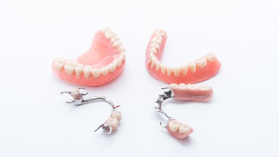 انواع مختلف پروتز دندان
